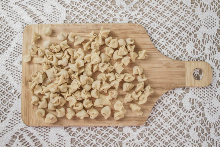 hazir-dondurulmus-manti-nasil-pisilir