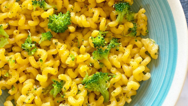 Efsane Tat: Brokolili Mac and Cheese