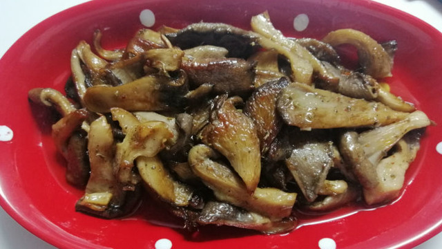 Enfes Aromasıyla: İstiridye Mantar Sote