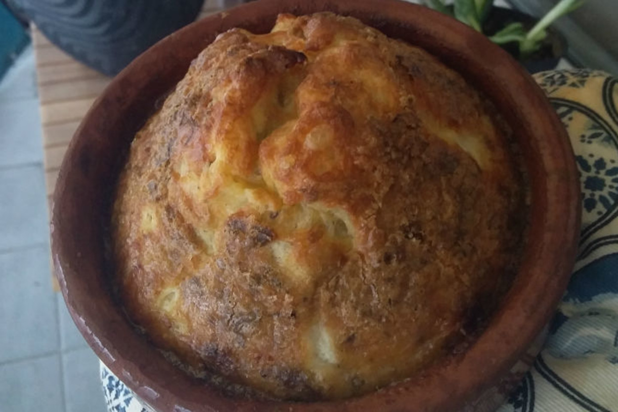 Bir de Böyle Deneyin: Güveçte Bol Malzemeli Omlet