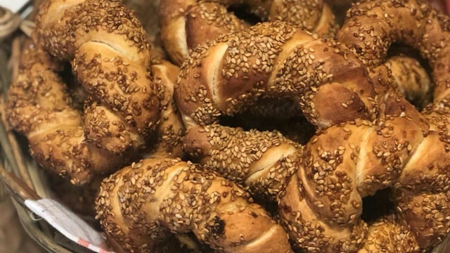 Hep Bu Halini Yemek İsteyeceksiniz: Ekşi Mayalı Simit