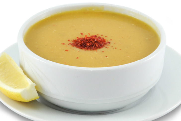 Lokanta Usulü Mercimek Çorbası