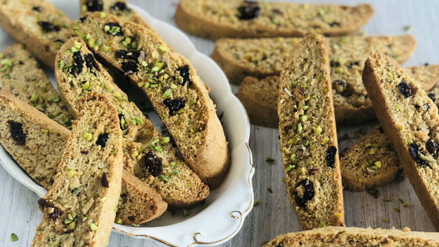 Bir Tanesi Yetmeyecek: Fıstıklı Biscotti
