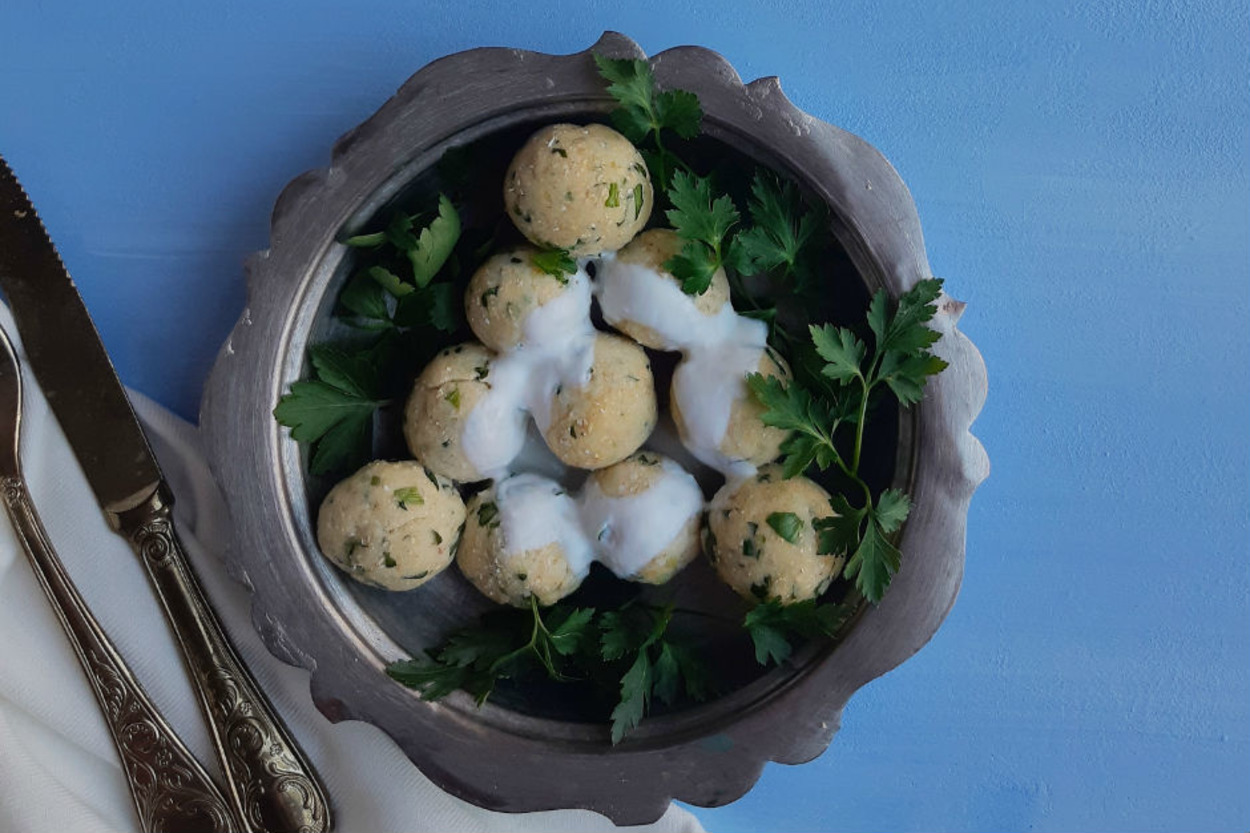 Mezelerin En Ponçiği: Labneli Patates Topları
