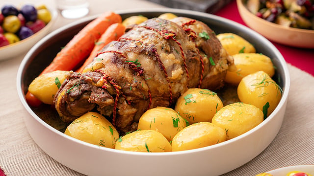Özel Sofralara: Sebzeli Kuzu Kol Sarma 