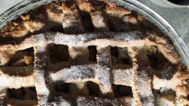 Lezzetine Herkes Hayran: Pratik Elmalı Tart