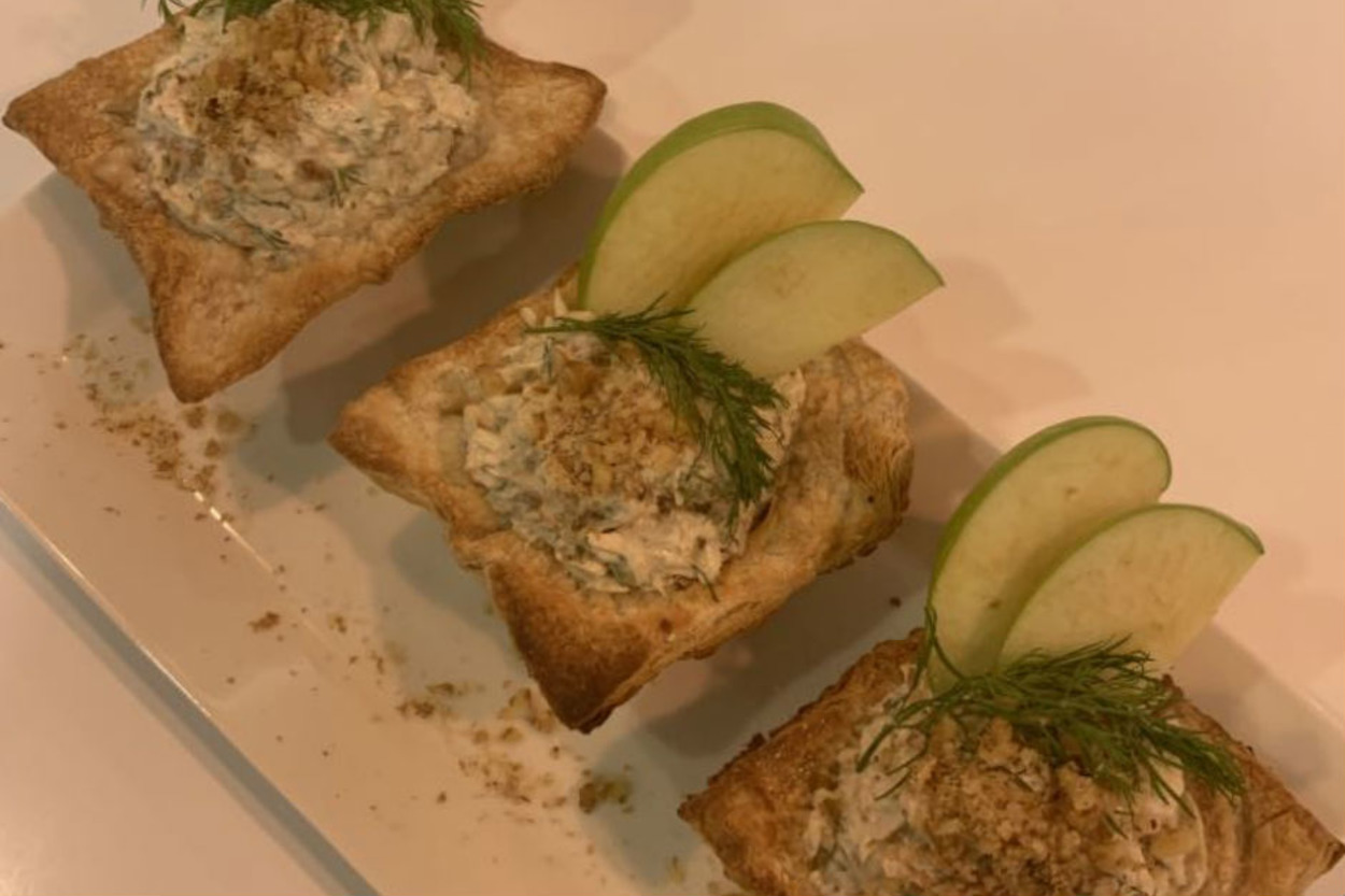 Porsiyonluk Kabında: Tavuklu Kereviz Salatası