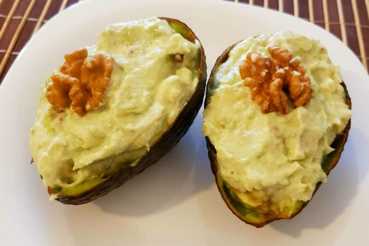 Sunumuyla Etkiler: Avokado Salatası