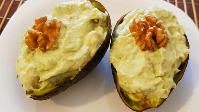 Sunumuyla Etkiler: Avokado Salatası
