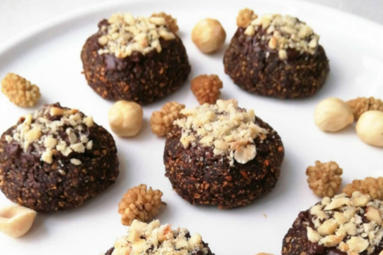 Şekersiz Lezzet: Kuru Dutlu Glutensiz Kurabiye