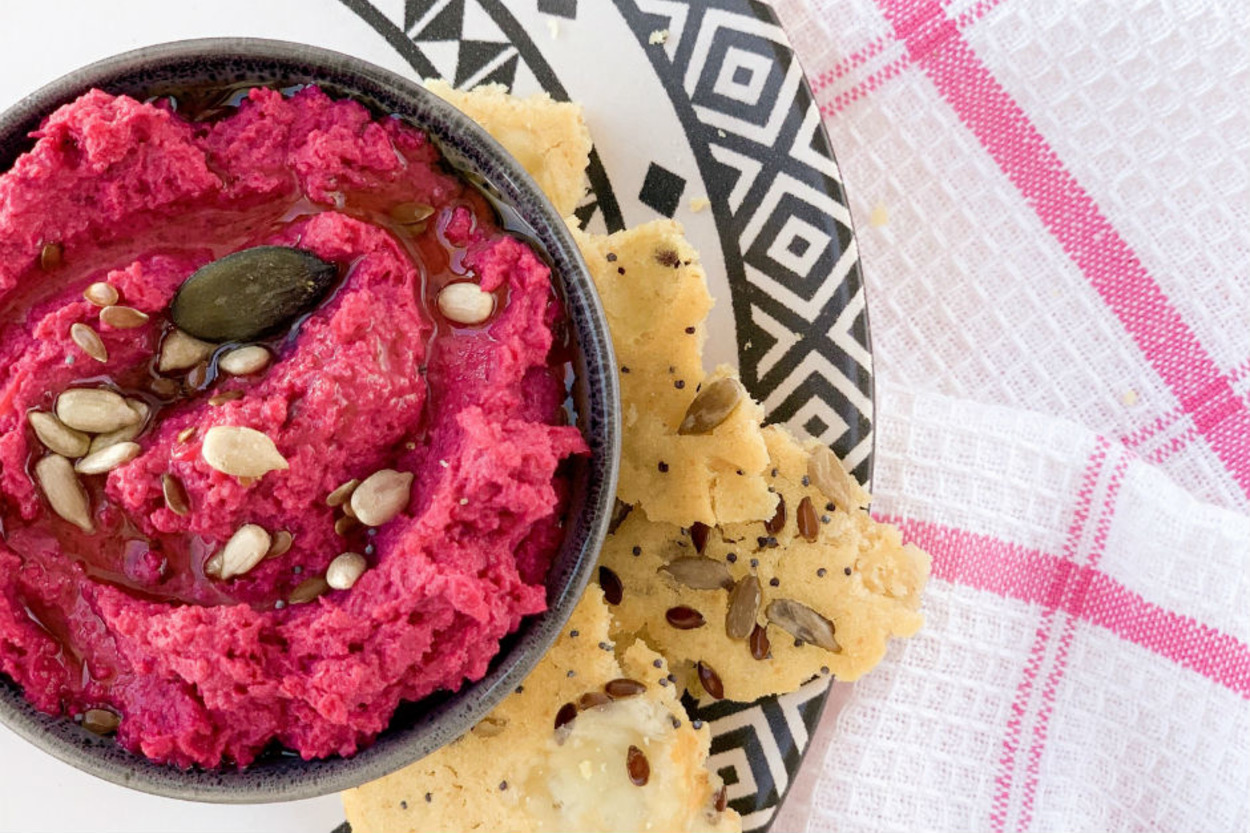 Hem Göze Hem Mideye: Pancarlı Humus