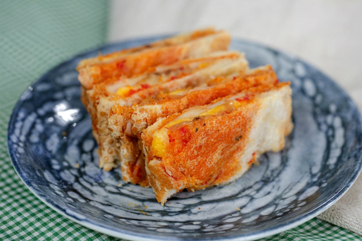 Kişi Başı 3 Liraya: Tütsülü Tost