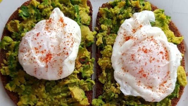 Poşe Yumurtayla: Avokado Tost