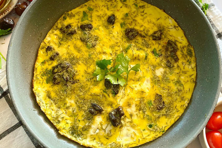 https://yemek.com/tarif/zeytinli-ve-otlu-omlet/ | Zeytinli ve Otlu Omlet Tarifi