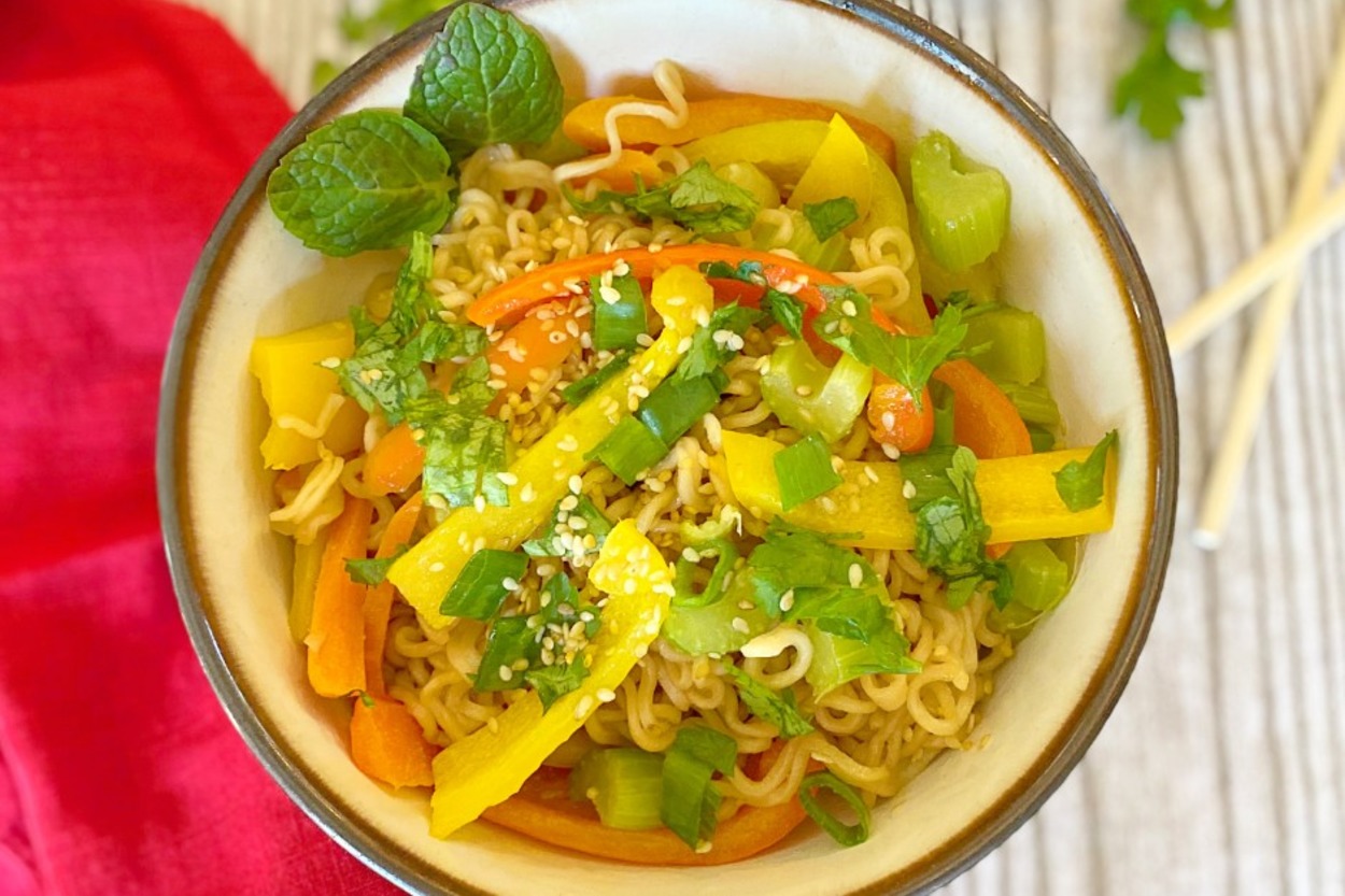 Kolay mı Kolay: Sebzeli Noodle