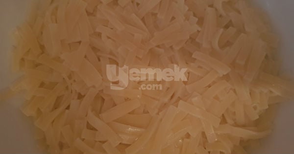 koz-patlicanli-eriste-salatasi-1