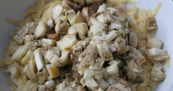 koz-patlicanli-eriste-salatasi-2