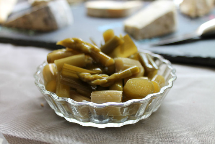 phickle.com/we-can-phickle-that-asparagus-lactopickles-to-bid-farewell-to-spring