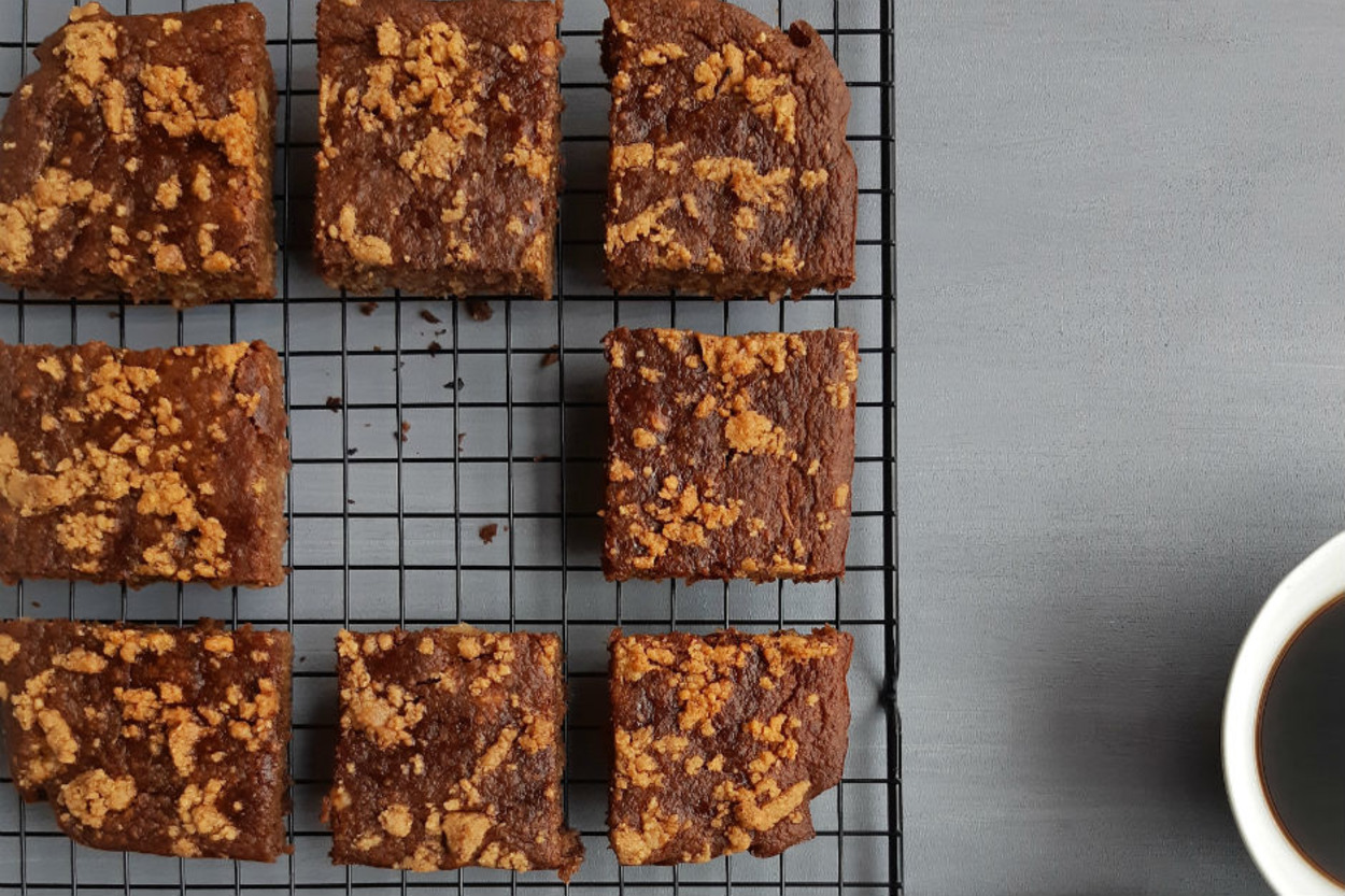 Şekersiz Üstelik: Kahveli Vegan Brownie