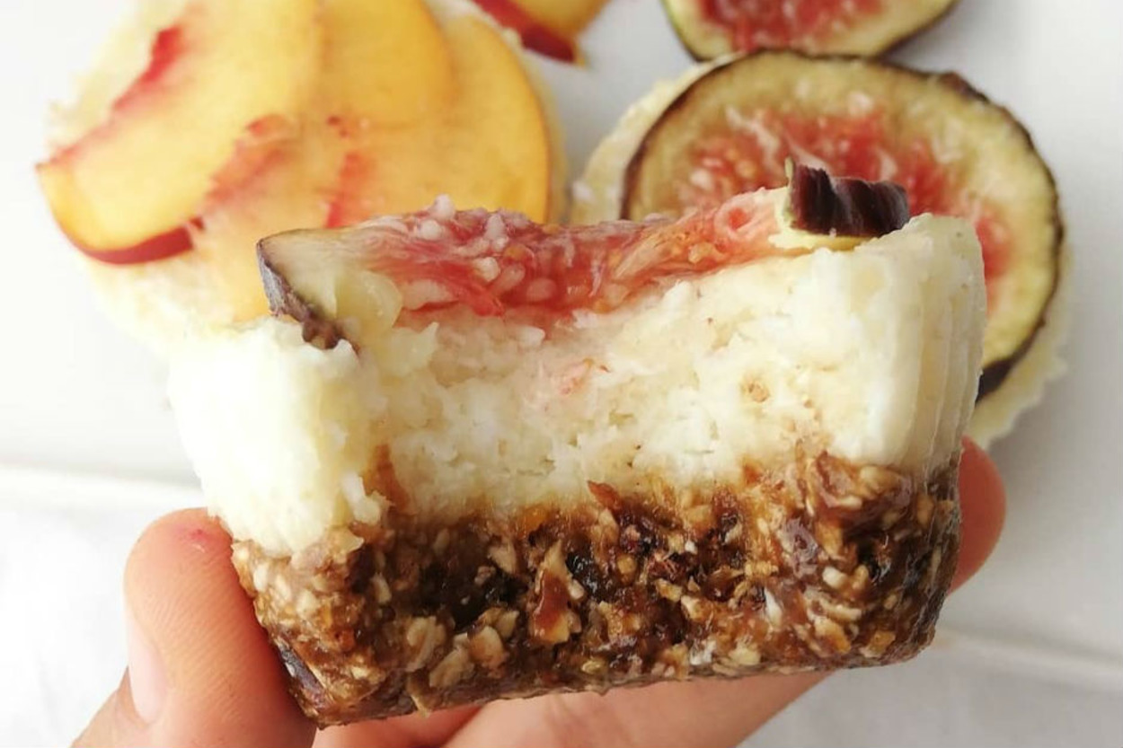 Cheesecake Kıskandırır: İrmikli Mini Barlar
