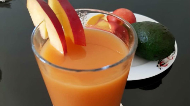 Vitamin Deposu: Turuncu Smoothie