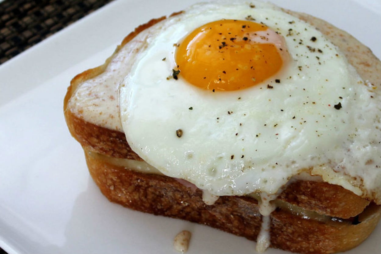 Yumurtası Üstünde: Croque Madame