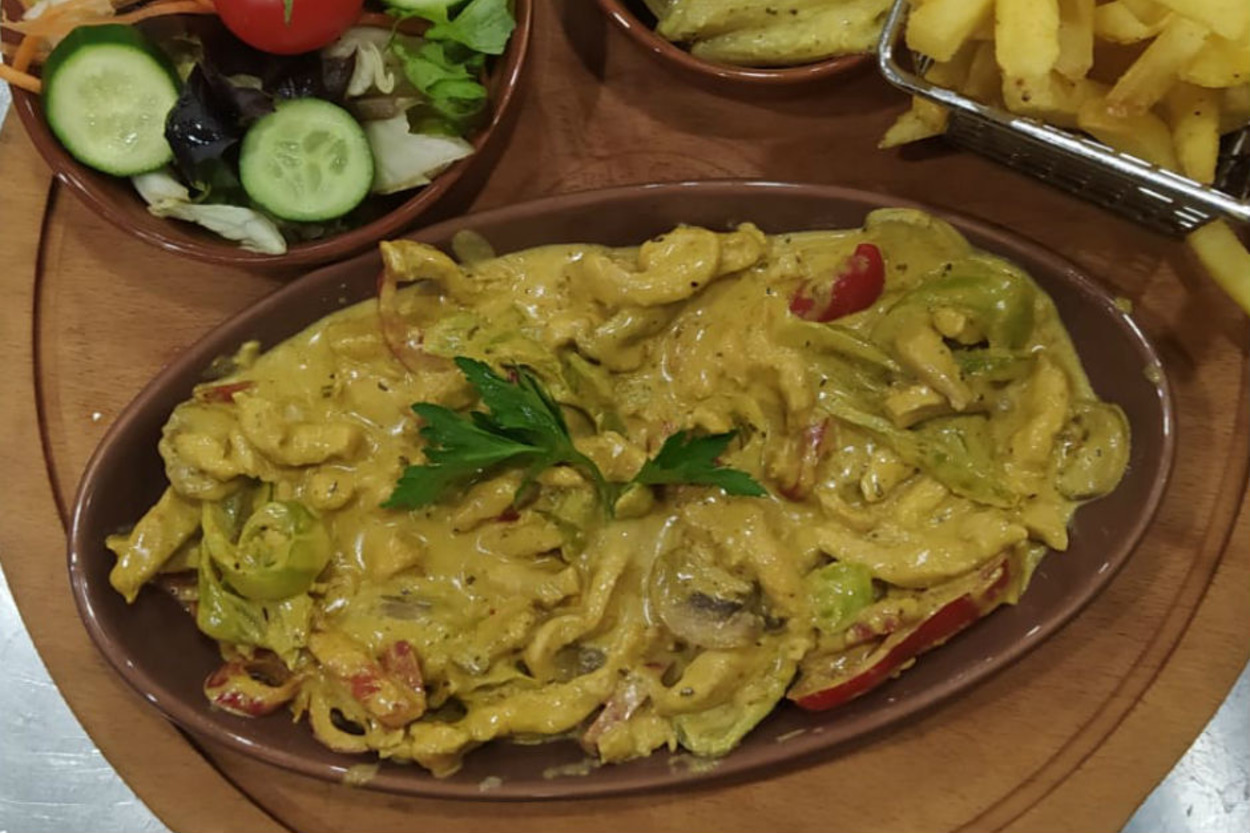 Restoran Kalitesinde: Köri Soslu Tavuk