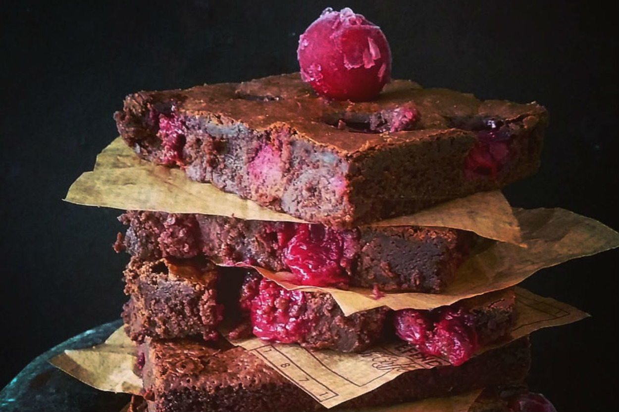 Büyük Aşk: Vişneli Brownie