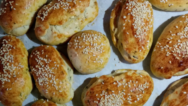 Hemen Yapalım: Az Malzemeli Pofuduk Poğaça