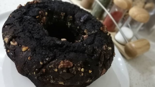 Nefis Uyum: Cevizli Kakaolu Islak Kek