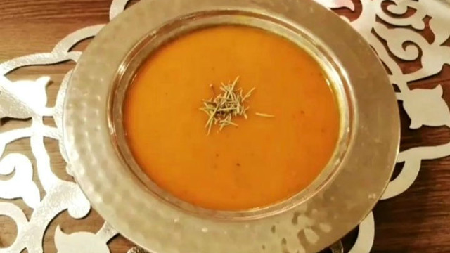 Kış Günlerinin İlacı: Bal Kabağı Çorbası