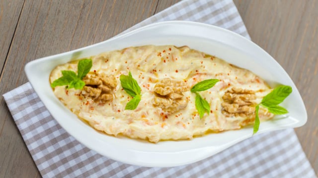 Hazırlaması Maksimum 10-15 Dakikanızı Alacak 12 Kolay Meze Tarifi