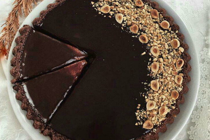 Karamelli Çikolatalı Tart Kek Tarifi