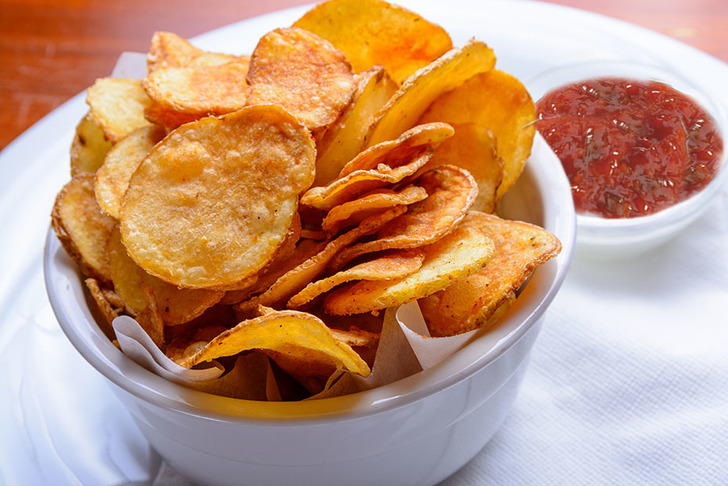 MEXICAN SALSA SOS VE EV YAPIMI PATATES CİPSİ