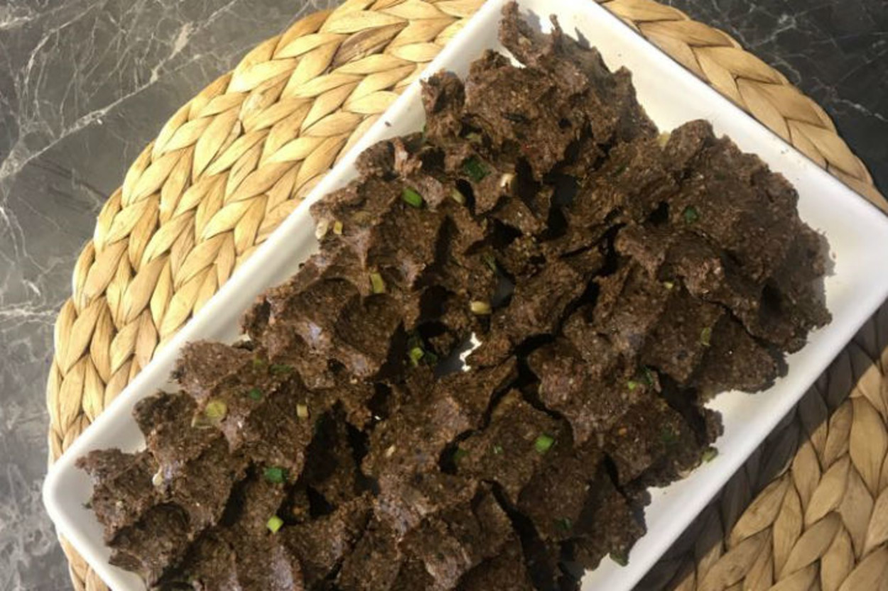 Parti Var: Borcamda Etli Çiğ Köfte