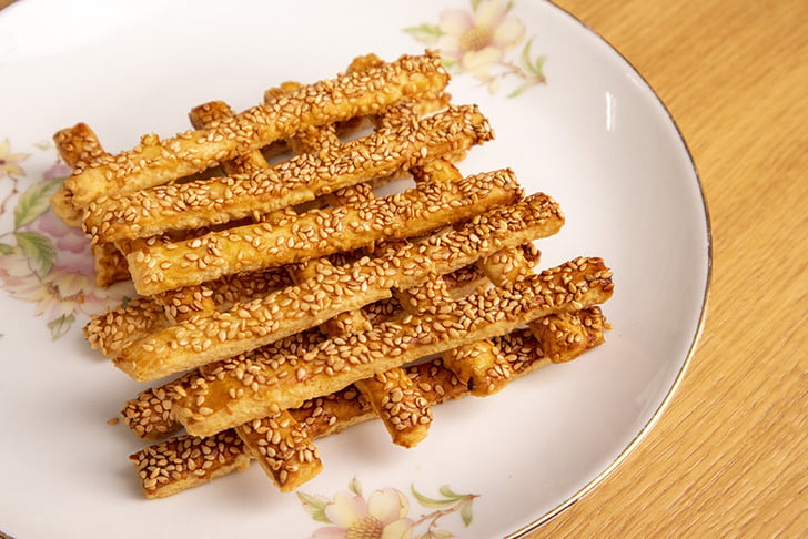 Susamlı Kraker Tarifi