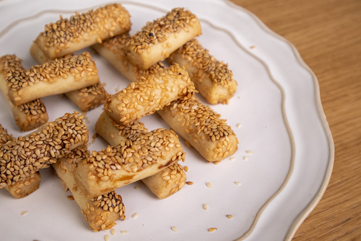 Lokmalık: Mini Susamlı Kurabiye