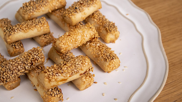 Lokmalık: Mini Susamlı Kurabiye