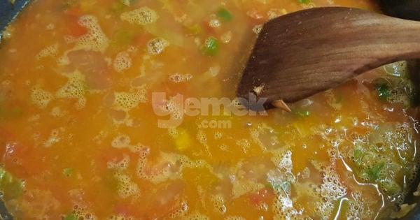 domatesli-biberli-bulgur-pilavi3-1