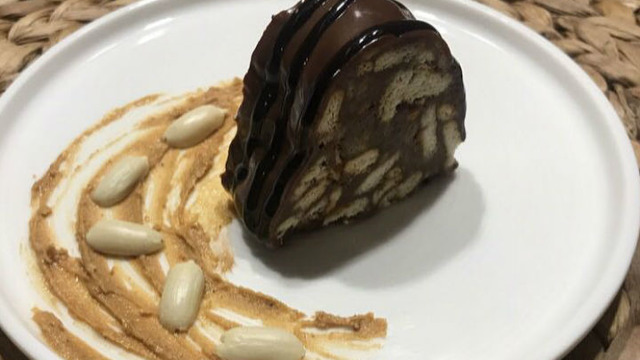 Bir Klasiğe Yeni Dokunuş: Fıstık Ezmeli Mozaik Pasta