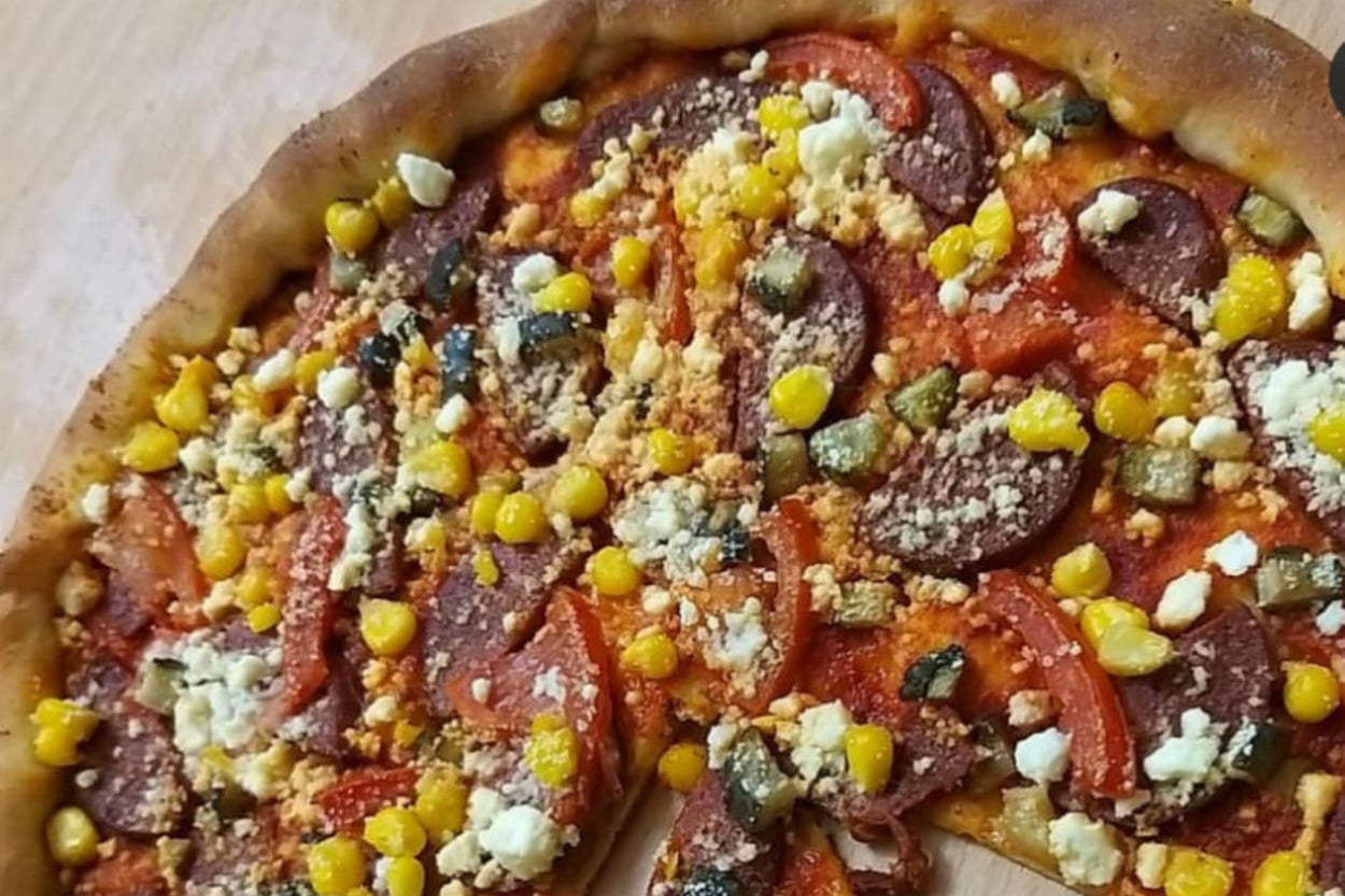 Enfes Hamuruyla: Kolay Pizza