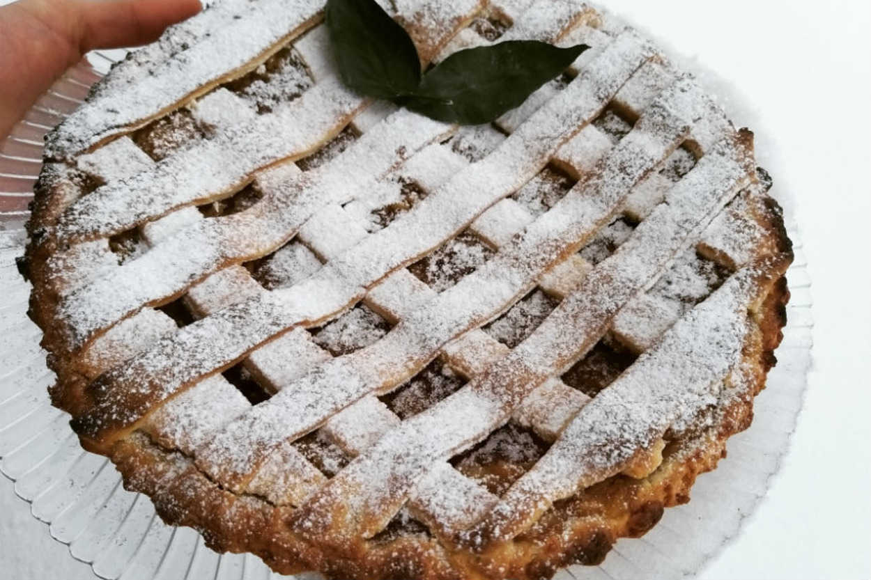 Sunumuyla Efsane: Elmalı Tart