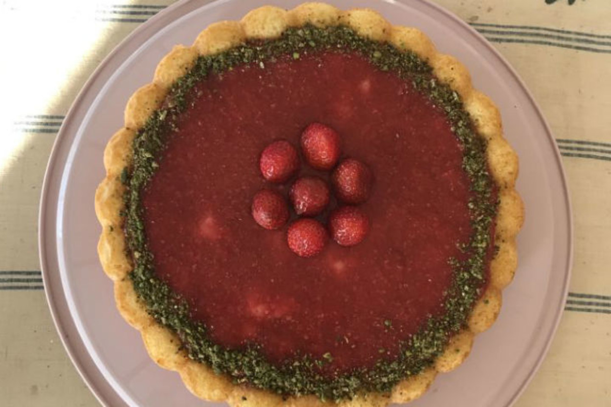 Misafir Var: Çilek Jöleli Kek