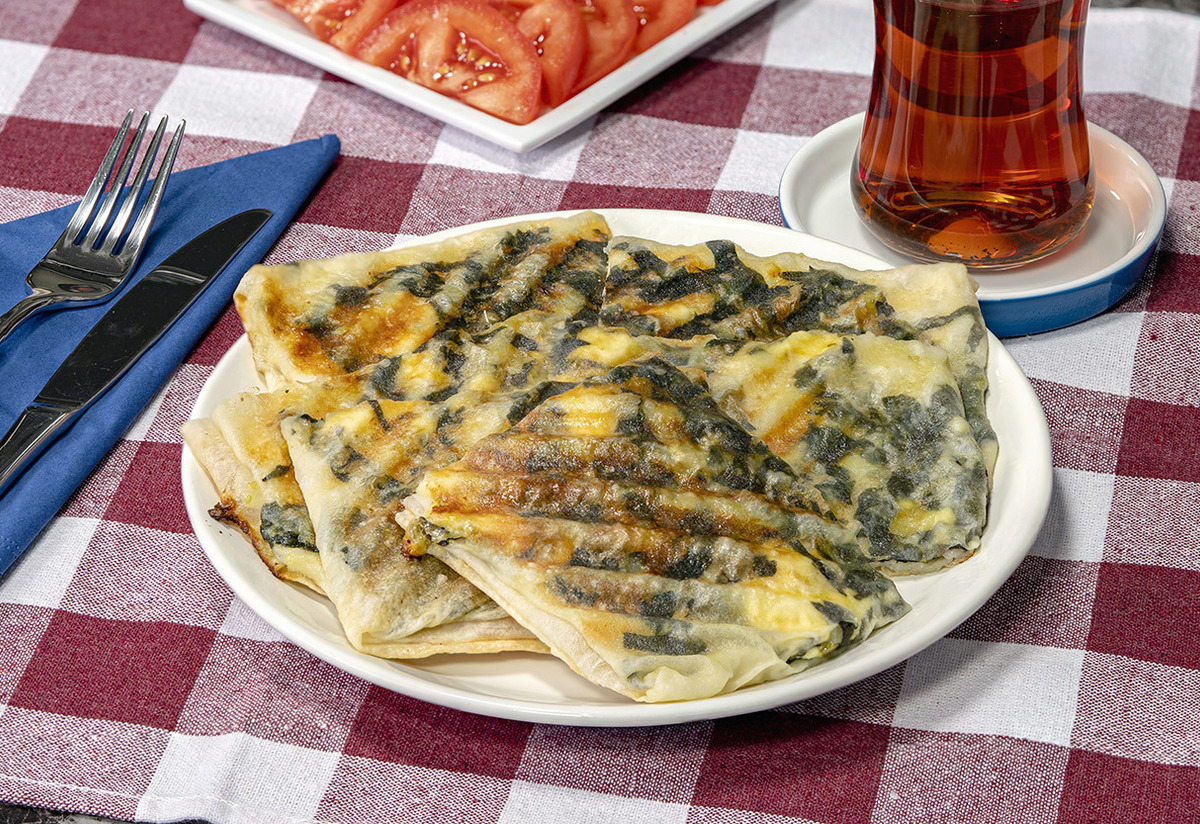 Pratik ve Çıtır: Tost Makinesinde Gözleme Tarifi