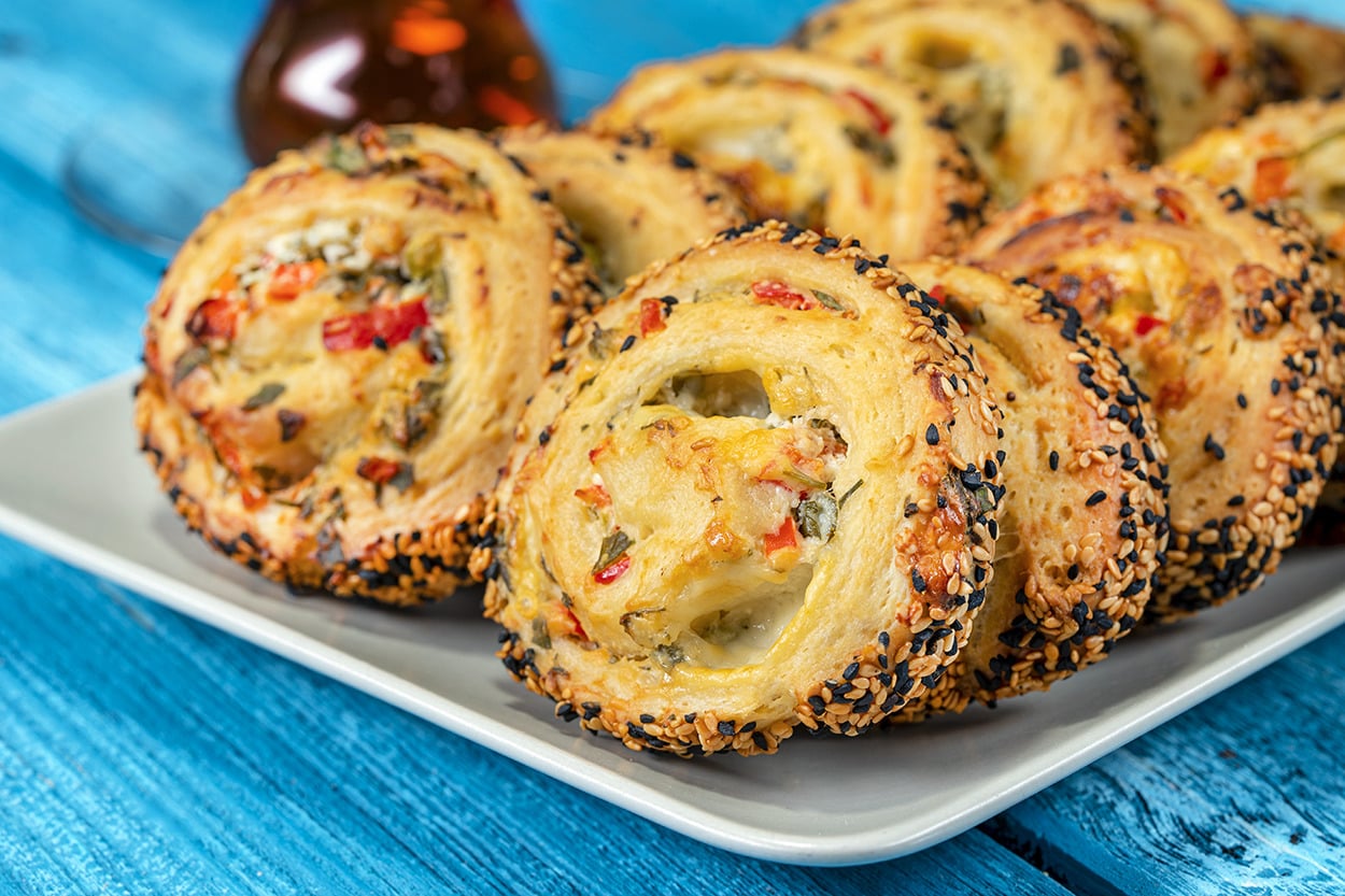 İçinde Lezzet Saklı: Rulo Simit Poğaça