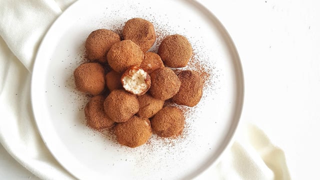 Rafine Şeker İçermeyen: Glutensiz Raw Tiramisu Topları