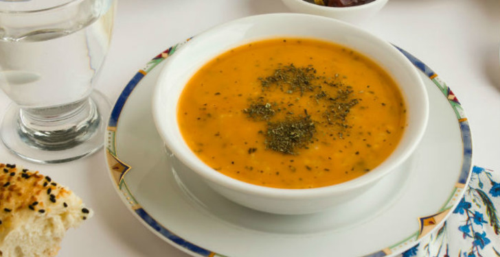 Düdüklüde Ezogelin Çorbası Tarifi