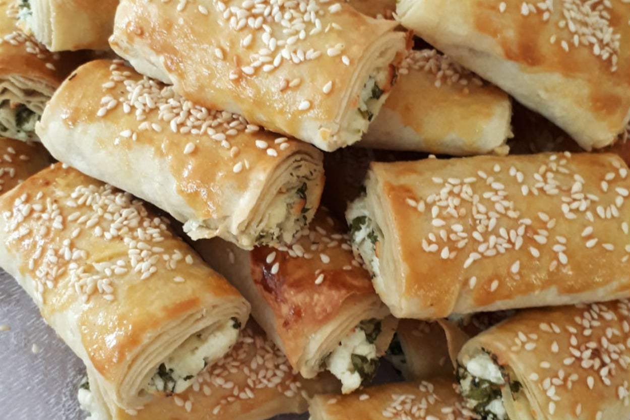 Az Malzemeli: Çıtır Börek