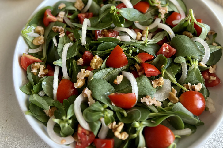 Ege Usulü Semizotu Salatası Tarifi