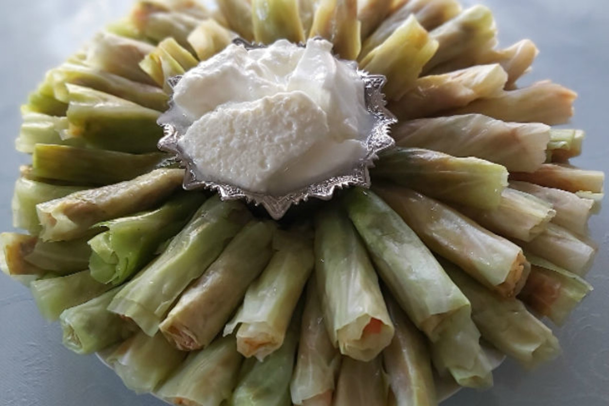Hem Göze Hem Mideye: Zeytinyağlı Lahana Sarması